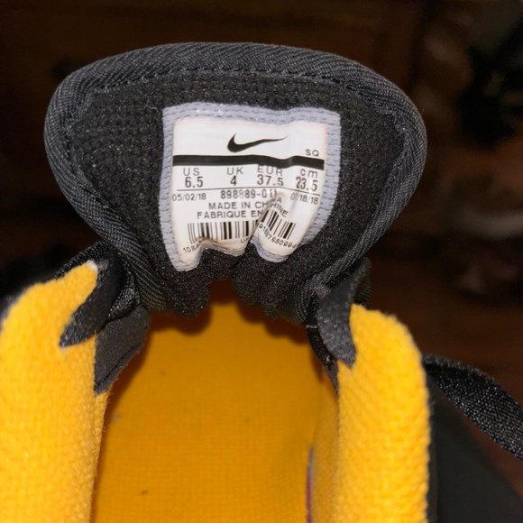 NEW NIKE AIR FORCE 1 - Picture 7 of 11